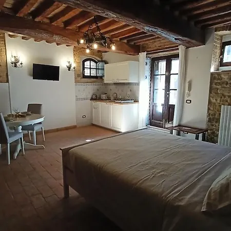 Romantic In The Village Of Castelleone, Vicino Deruta, Assisi, Perugia, Montefalco *