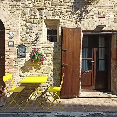 Lejlighed Romantic In The Village Of Castelleone, Vicino Deruta, Assisi, Perugia, Montefalco Canalicchio