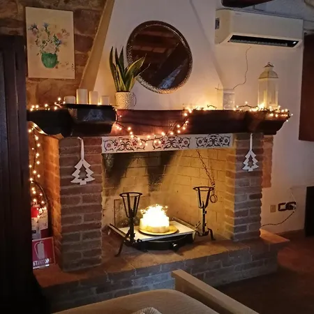 Romantica Borgo Di Castelleone Di Deruta Apartmán *