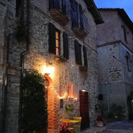 Romantica Borgo Di Castelleone Di Deruta * Canalicchio